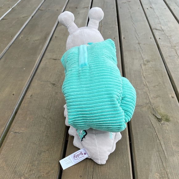 Scentsy Buddy Sia the Snail Retired Stuffed Plush Aqua Gray with Scent Pack - Picture 8 of 11